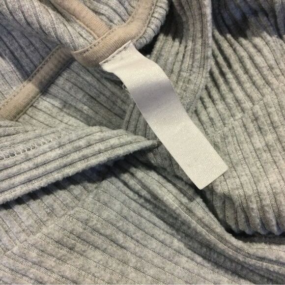 Women's Gray Hooded Top - Picture 8 of 8